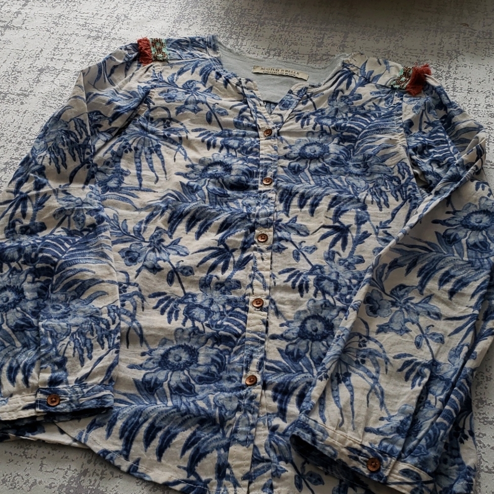 Girls blouse